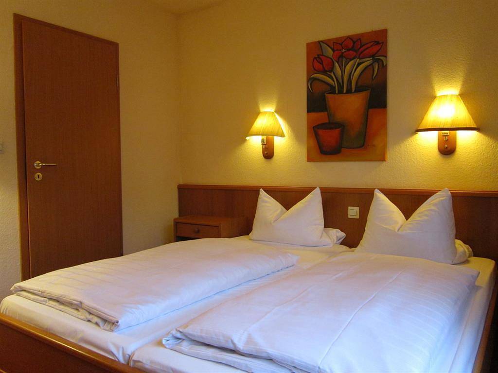 Doppelzimmer mit Dusche/Wc in Lemberg (Pfalz), Landkreis Südwestpfalz