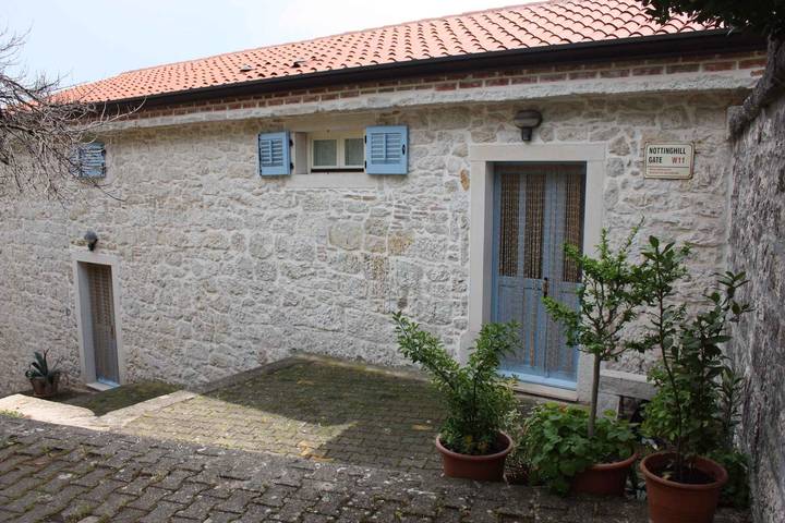 Gîte pour 4 personnes, avec jardin à Vrsar - 3