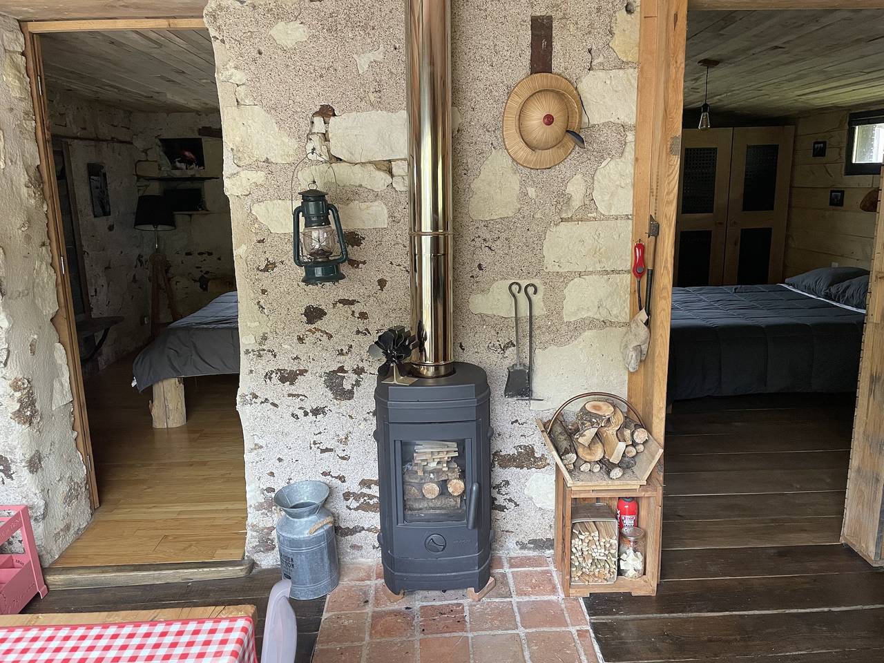 Hütte am Teichufer – Brissac in Brissac-Quincé, Loire-Tal