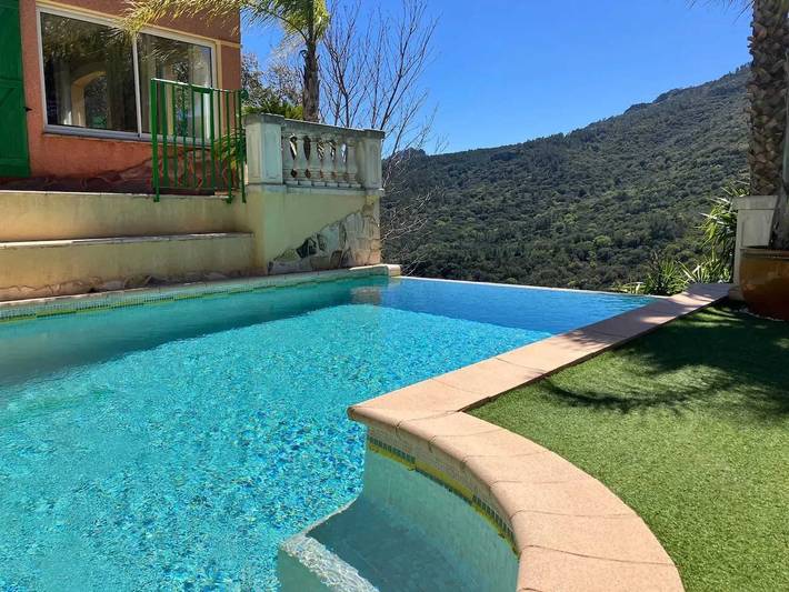 Villa pour 6 personnes, avec jardin et piscine à Fréjus - 2