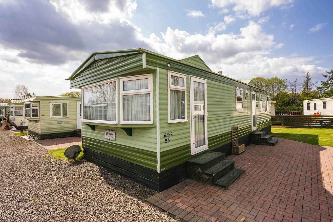 Lochlands 2br family caravan - pets-play park in Angus
