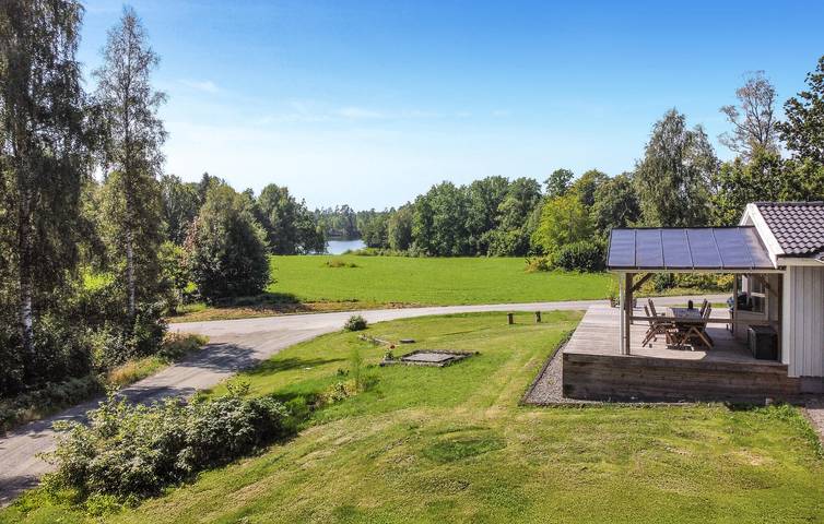 Hus för 5 Personer med trädgård in Jönköpings län