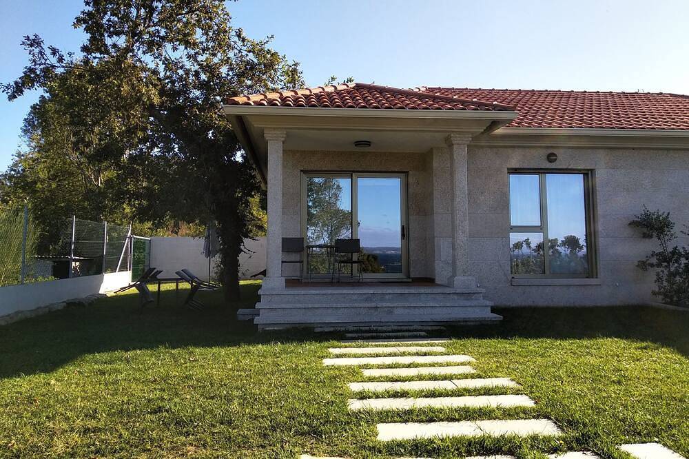 Neues Strandhaus Areabrava Hío Cangas Rias Baixas Galicien in Praia de Areabrava (Cangas), Cangas