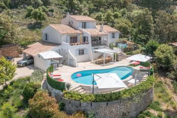 Villa für 12 Personen, mit Balkon und Garten, kinderfreundlich in Provence-Alpes-Côte d'Azur