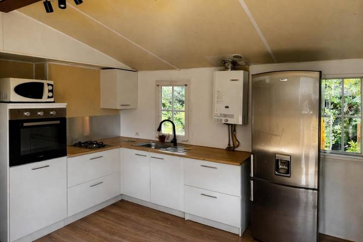 Camping pour 4 personnes, avec terrasse à La Crau - 2