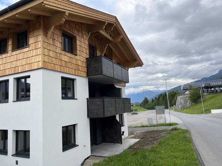 Ferienwohnung für 4 Personen, mit Terrasse und Garten sowie Ausblick in Oberperfuss - 2
