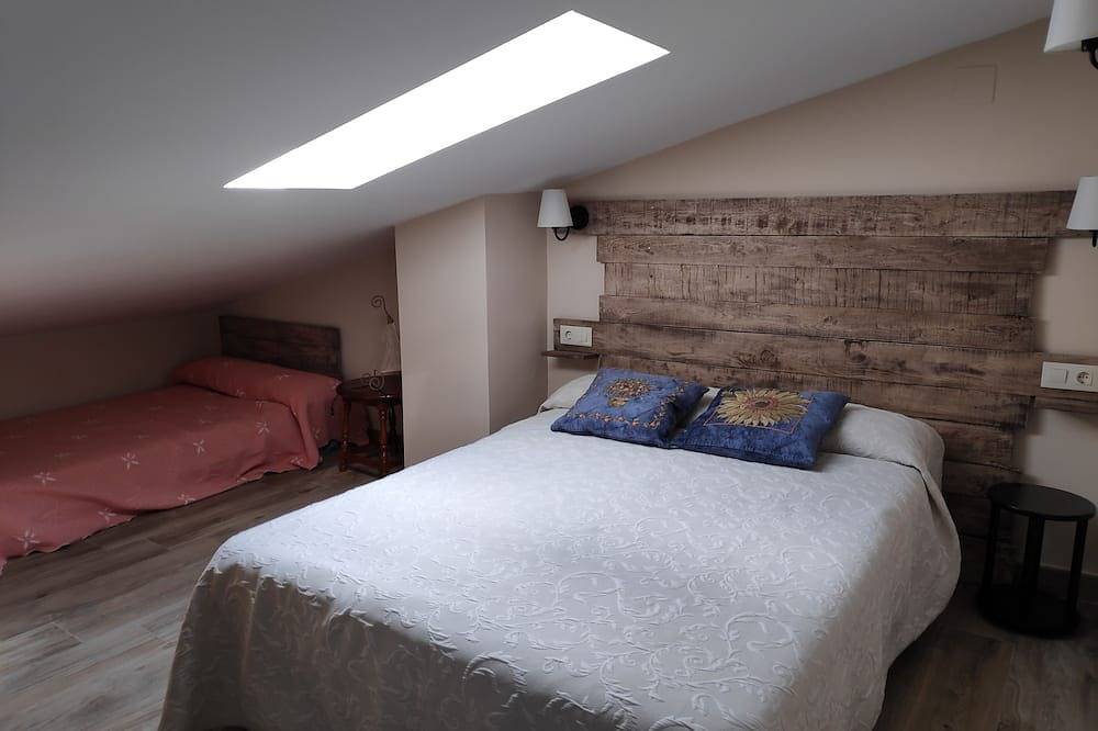 Vivienda de uso turístico  \"La Calleja\" en Gredos in Villarejo del Valle, Valle del Tiétar