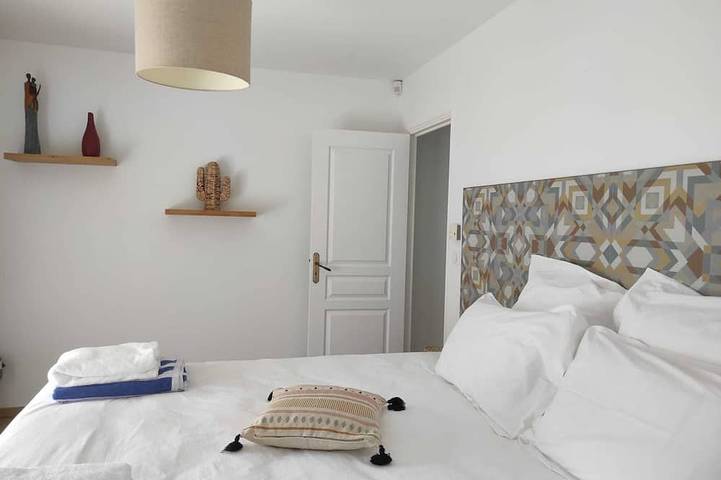 Location de vacances pour 12 personnes, avec jardin ainsi que sauna et jacuzzi à Carignan-de-Bordeaux - 4