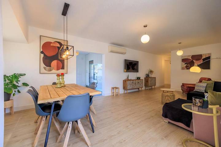 Villa pour 8 personnes, avec vue ainsi que jardin et piscine, animaux acceptés à Torrevieja - 4