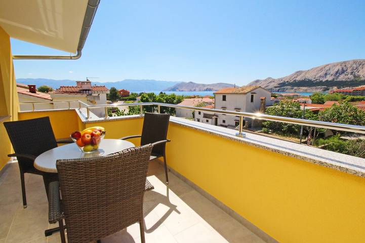Ferienwohnung für 2 Personen, mit Balkon/Terrasse in Baska - 2