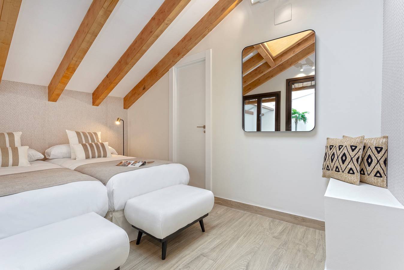 Apartamento entero, Sophisticated House with Terrace. Plaza del Realejo in Realejo-San Matías, Granada