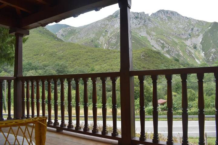 Casa rural para 4 personas, con vistas al lago además de vistas y jardín en Amieva - 3