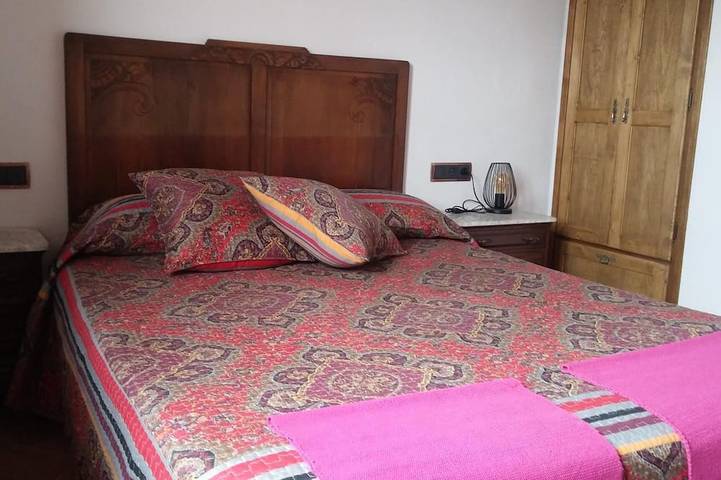 Gîte pour 16 personnes, avec jardin et terrasse dans San Martin Sarroca - 2