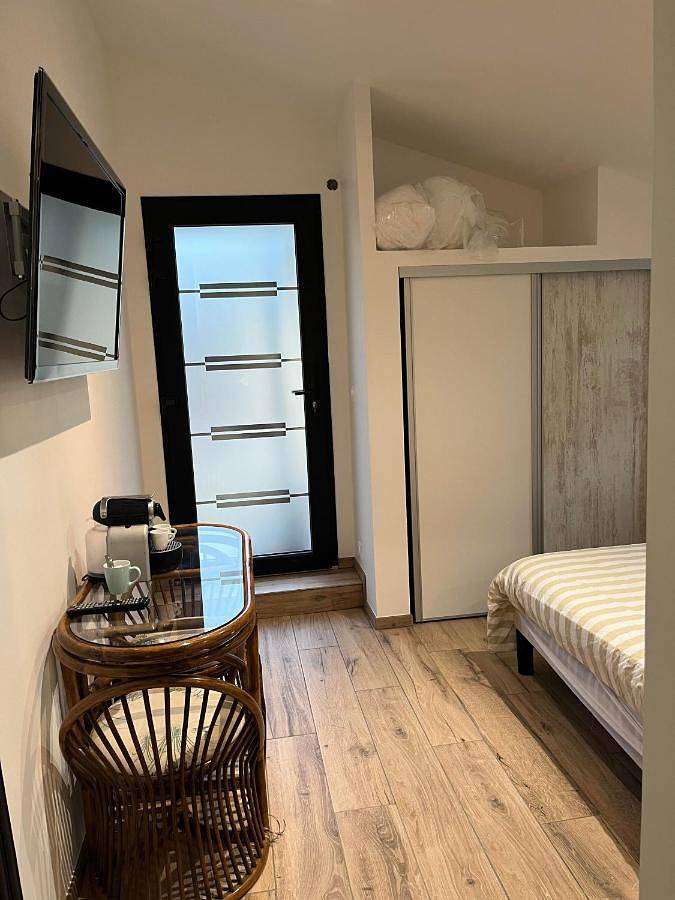 Appartement de vacances entier, Chambre indépendante avec jardin - 100m de la mer in Langrune-sur-Mer, Région de Caen