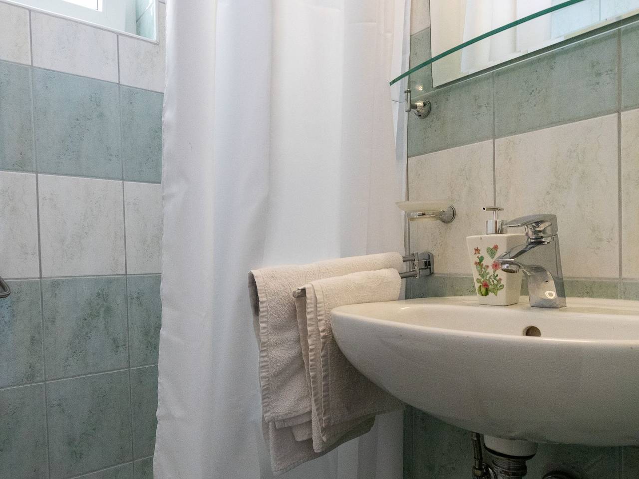 Ganze Wohnung, Apartments Belenum - Double Room with Balcony and Sea View (no.2) in Plat, Dubrovnik-Neretva