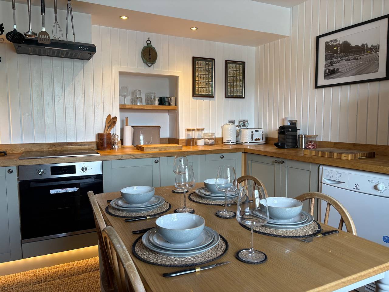 1 Keepers Cottage, Skeabost Bridge, Isle Of Skye in Highlands