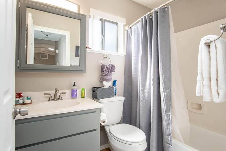 Ferienhaus für 6 Personen, mit Garten und Pool sowie Balkon - 1