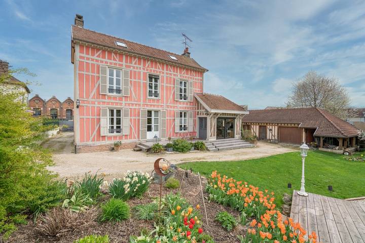 Chambre d’hôte pour 2 personnes, avec jardin ainsi que terrasse et piscine dans l' Aube - 3