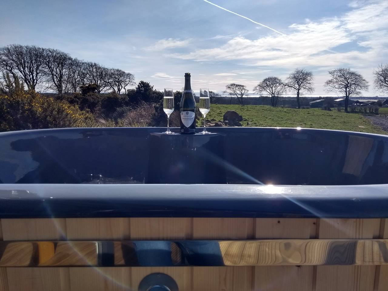 Cleeves Cabins, Arran Luxury Lodge with hot tub in Ayrshire