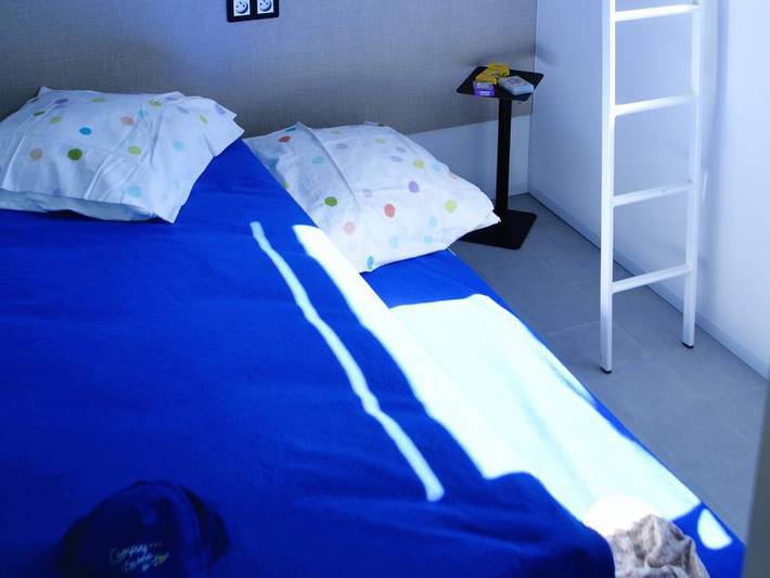 Camping Les Bords de Loue - Mobilheim 8 personen - Residenz Family 35m² - 3 Schlafzimmer 6/8 pers. in Parcey, Jura