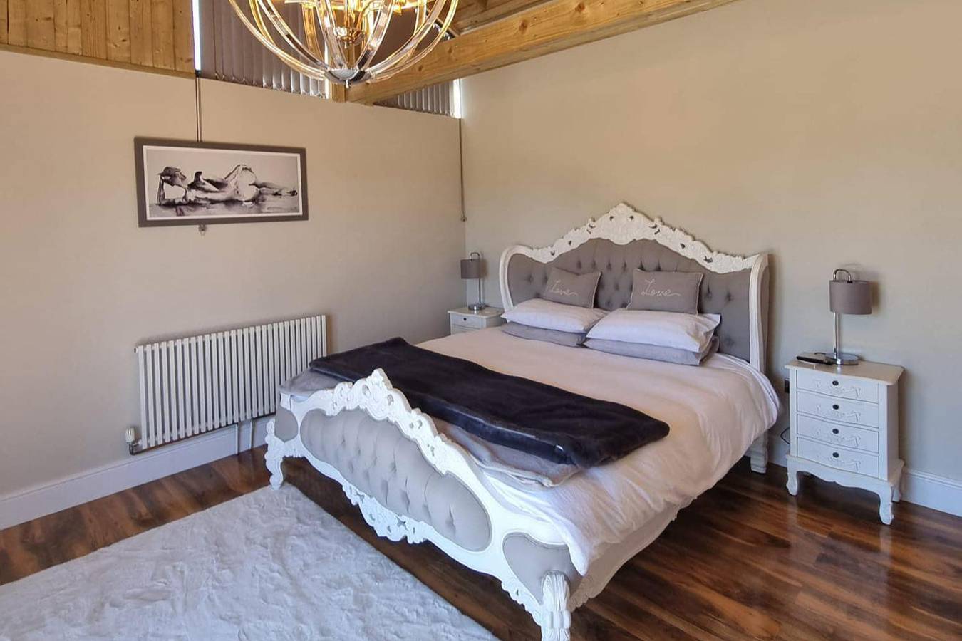 4Bed Lodge Sleeps8-Pet Friendly-Hot Tub-Log Burner in Yapham, East Riding of Yorkshire