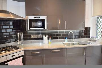 Vacation Rental for 6 Guests in Downtown, London, Picture 4