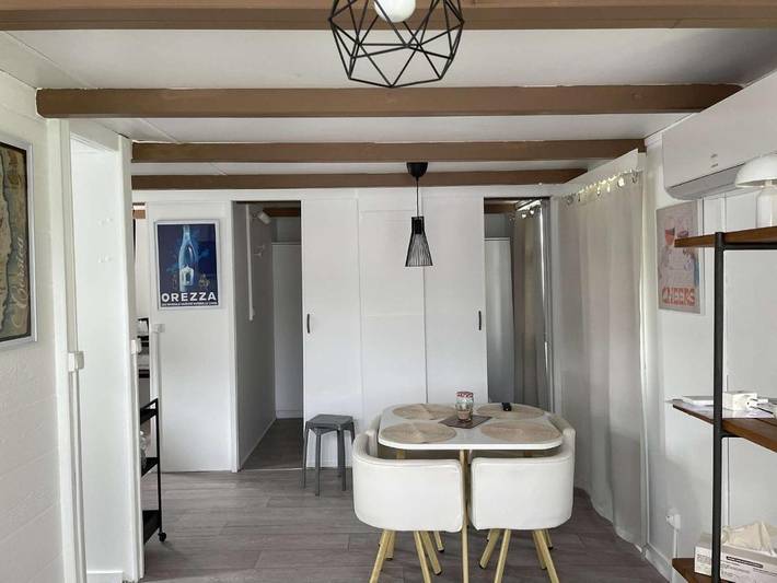 Camping pour 4 personnes, avec terrasse
