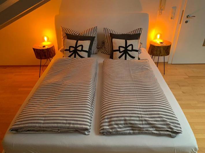 Ferienwohnung für 4 Personen, mit Balkon und Terrasse sowie Garten und Ausblick