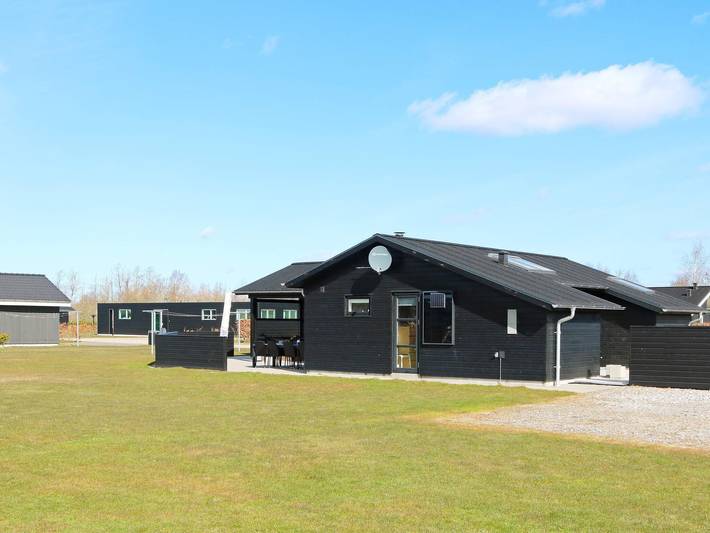 Ferienhaus für 8 Personen, mit Whirlpool und Terrasse sowie Sauna in Øster Hurup - 2
