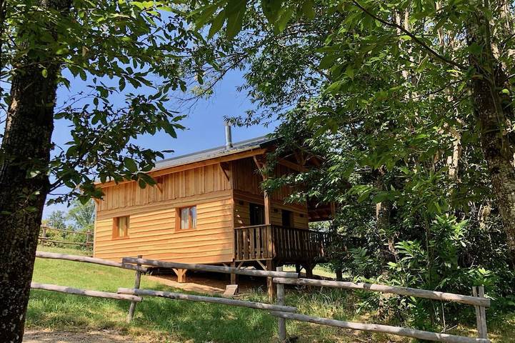 Chalet pour 6 personnes, avec jardin et terrasse