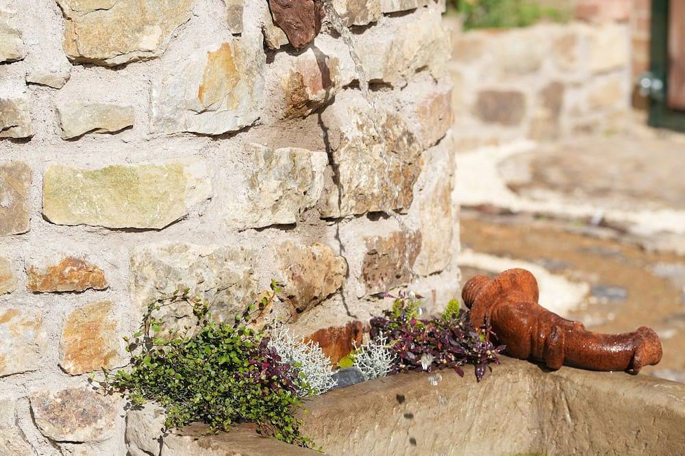 Exterhof`s Lily, Ferienapartment für bis zu zwei Personen in Rinteln, Landkreis Schaumburg