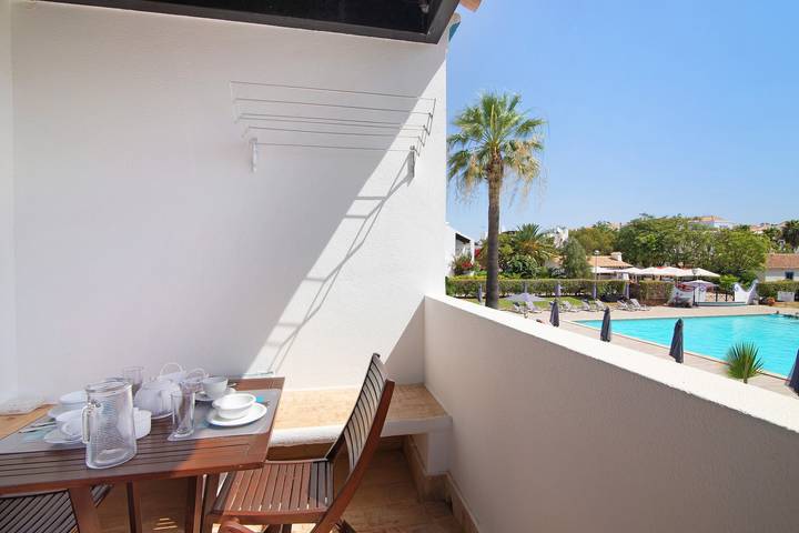 Casa de vacaciones 'Quinta Velha Village 134" con balcón, piscina compartida y aire acondicionado in Cabanas de Tavira, Conceição e Cabanas de Tavira