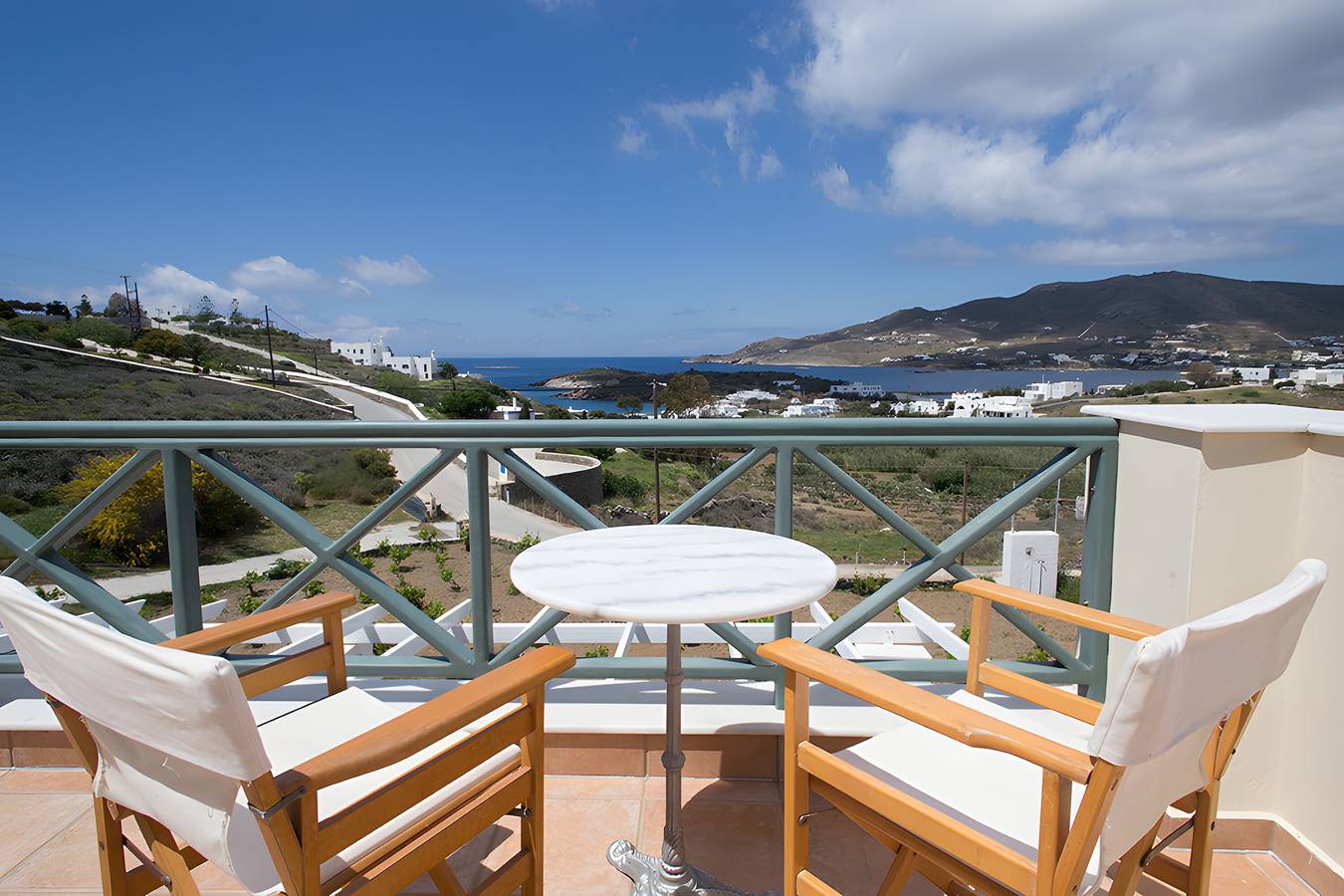 Ferienhaus 'Sophia' mit Meerblick, Wlan und Klimaanlage in Poseidonia, Syros