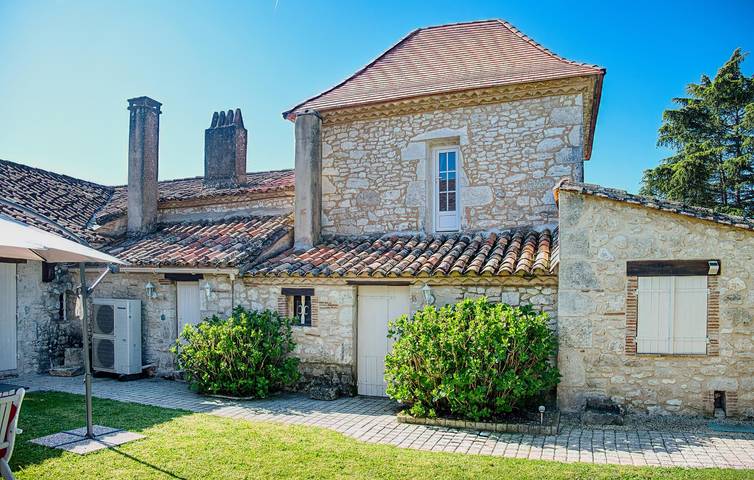 Gîte pour 6 personnes, avec terrasse et jardin, animaux acceptés à Gageac-et-Rouillac