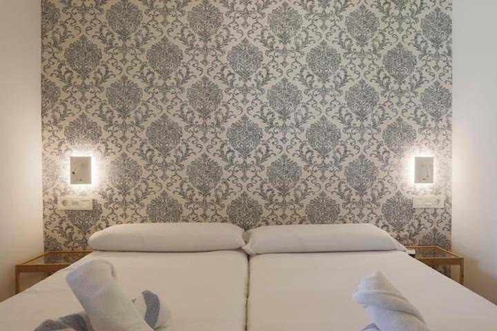 Location de vacances pour 14 personnes, avec jacuzzi ainsi que piscine et jardin à Chiva - 4