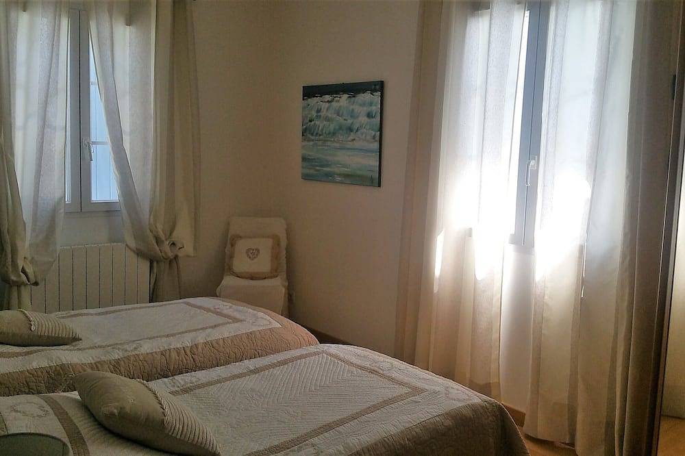 À 200m des plages : Le Logis Des Dunes avec piscine chauffée in Saint-Trojan-les-Bains, Côte de Beauté