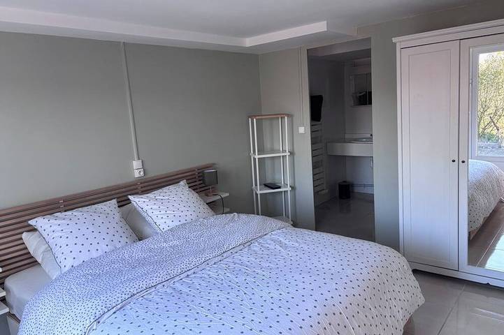 Location de vacances pour 8 personnes, avec balcon et jardin à Chindrieux - 4