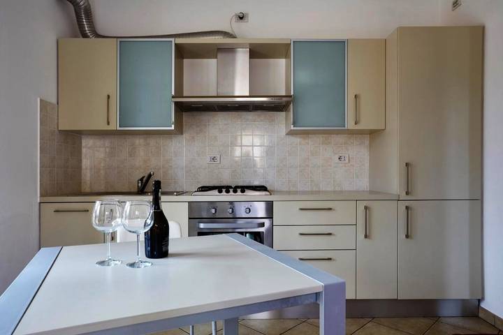 Gîte pour 2 personnes, avec piscine et vue ainsi que balcon et vue sur le lac à Lenno - 2