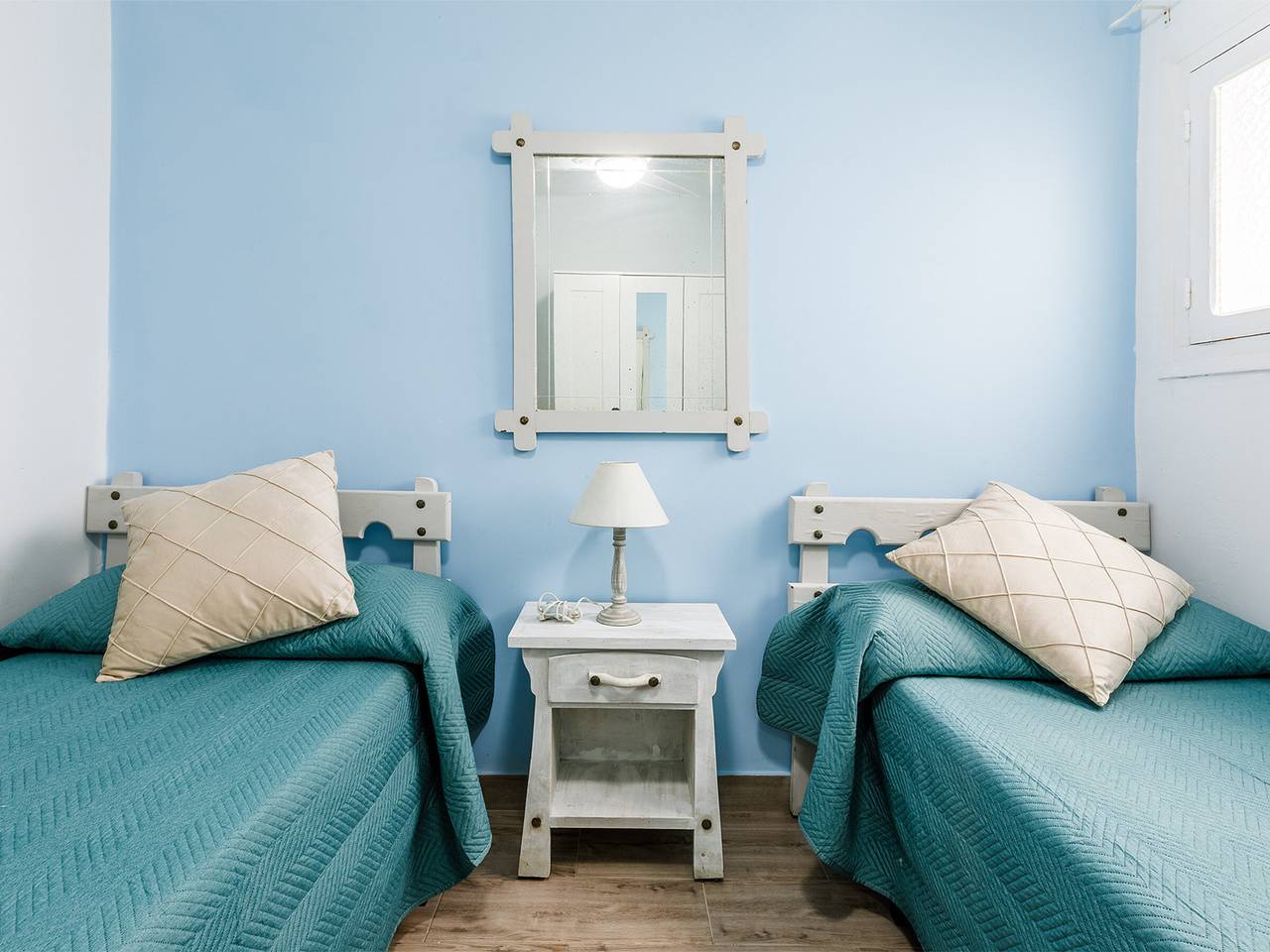 Apartamento entero, Moderno apartamento de 3 dormitorios en Torre del Mar con Wi-Fi in Playa de Torre del Mar, Torre del Mar