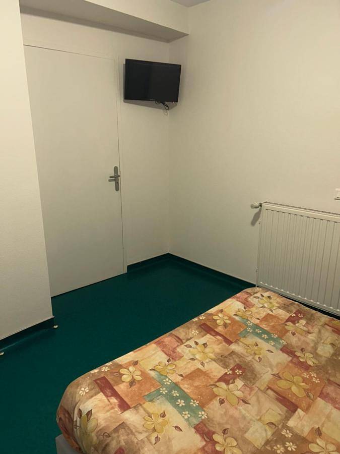 Hôtel pour 2 personnes, avec vue et terrasse à Chanac - 3