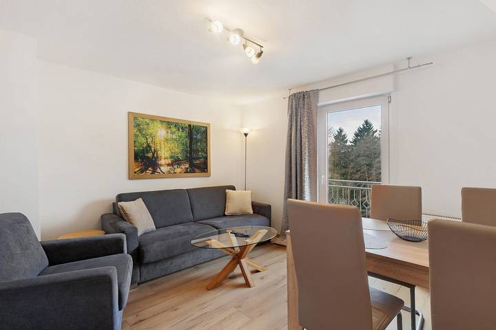 Geheel appartement, Appartement 'Klose' met Privéterras, Balkon en Wi-Fi in Bad Fredeburg, Schmallenberg
