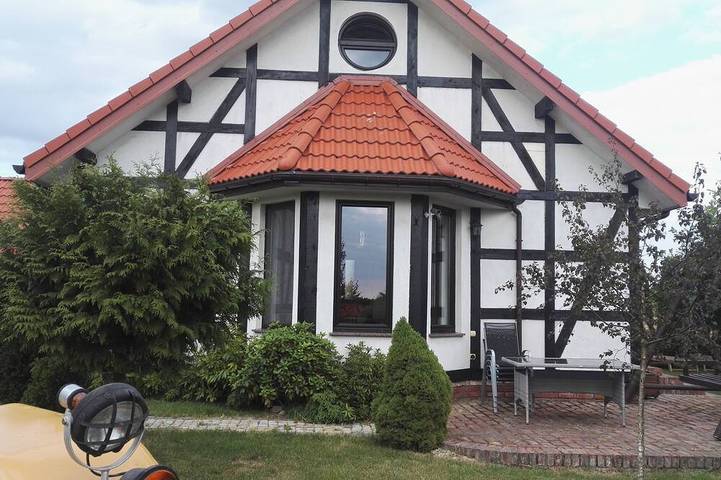 Dom dla 8 osób, z ogród i taras w Mielno