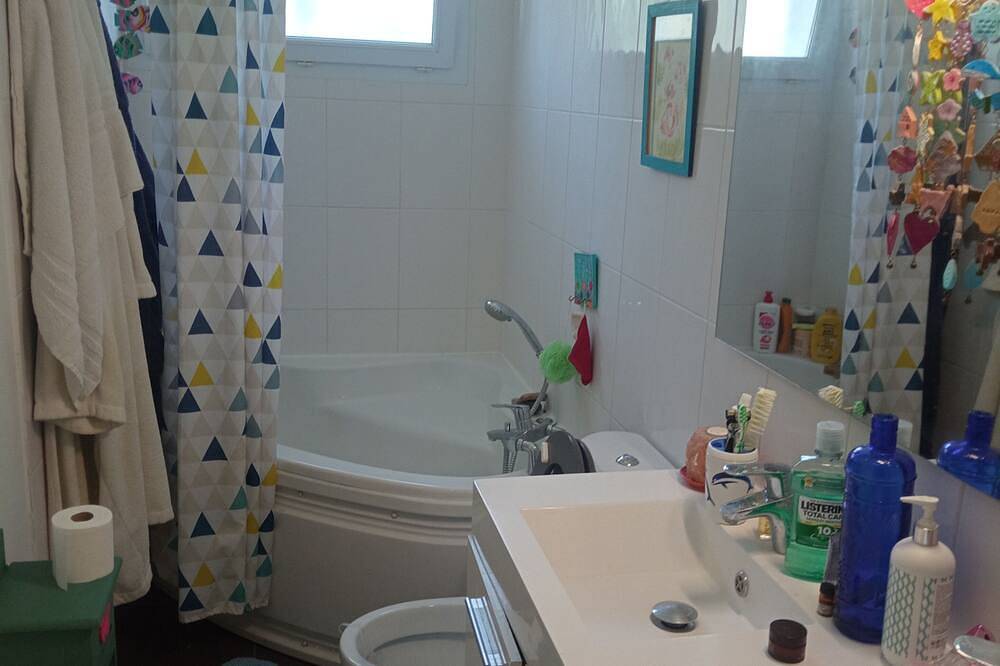 Apartamento entero, Pleasant 2-bedroom apartment with garden/pool, near Aix-en-Provence in Venelles, Region de Aix-en-Provence
