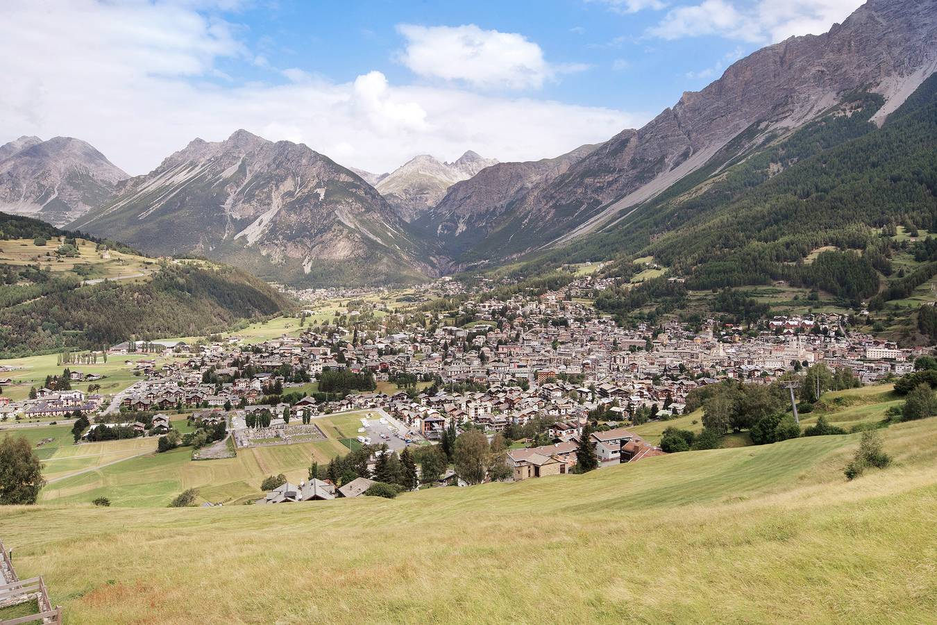 Appartamento intero, Appartamento 'Casa Grafa Bormio' con vista sulle montagne, giardino in comune e Wi-Fi in Piatta (Valdisotto), Valdisotto