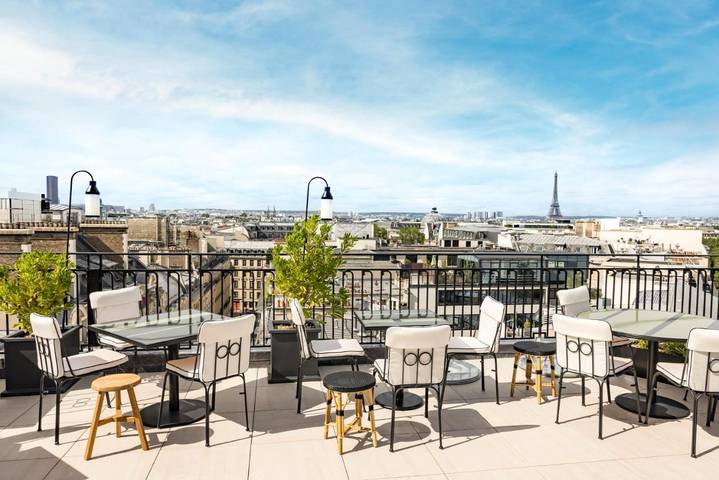 Hôtel pour 2 personnes, avec piscine ainsi que jardin et sauna dans L'Olympia (Paris) - 2