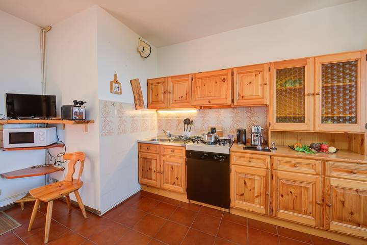 Ferienwohnung für 4 Personen, mit Balkon und Kinderpool sowie Seeblick in Comune di Stresa - 3