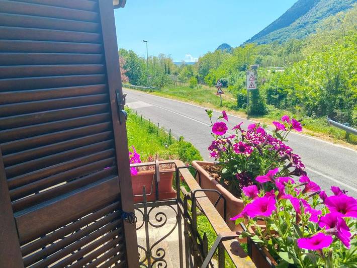 Location de vacances pour 3 personnes, avec vue ainsi que jardin et balcon à Sora - 2