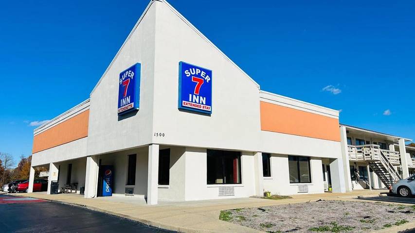 Hôtel pour 4 personnes, avec piscine