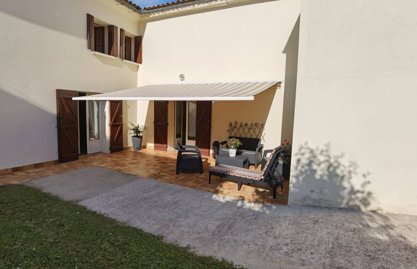 Chambre d'hôtes Je Soigne Mon Assiette - Blaye et Saint-Émilion - Chambre Verveine Double in Saint-Laurent-d'Arce, Région de Blaye