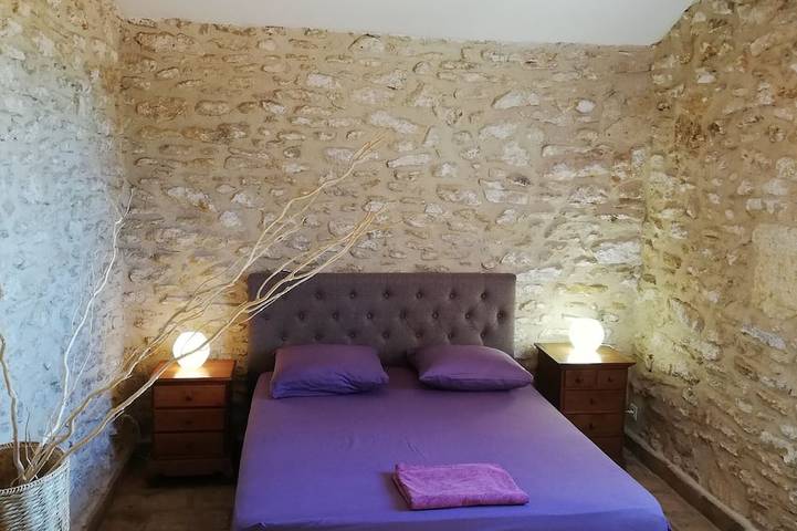 Location de vacances pour 5 personnes, avec jardin et terrasse à Cournonsec - 4